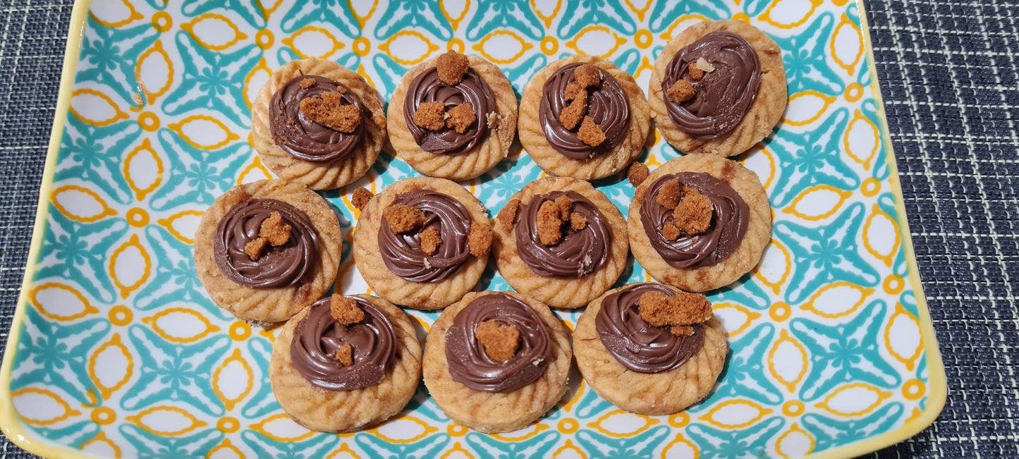 Biscoff Tella Tarts / 36pcs ( Pre-Order ) || Available during Raya Only