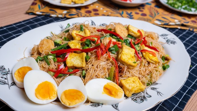 Fried Mee Hoon with Taucho || Serves 10 - 12 pax