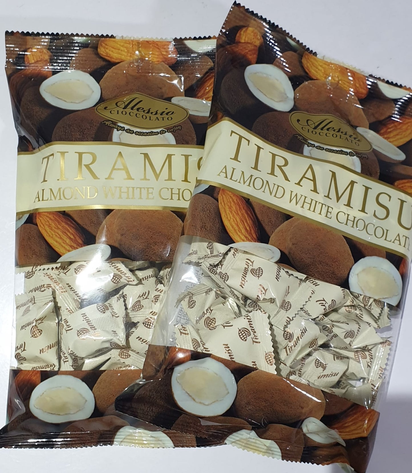 Tiramisu Almond White Chocolate ||| 250g
