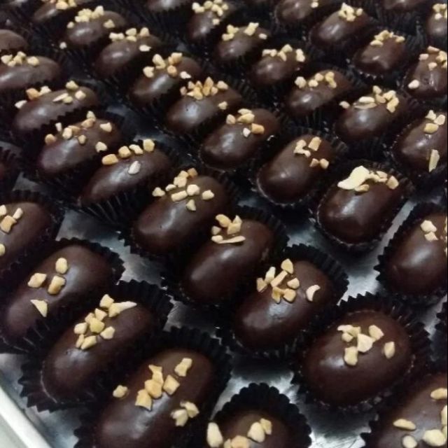 Almond London / 43pcs ( Pre-Order ) || Available during Raya Only