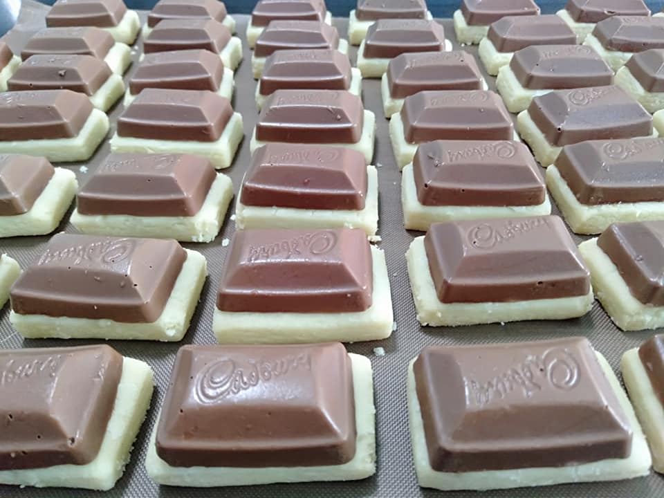 Cadbury Tarts / 50pcs ( Pre-Order ) || Available during Raya Only