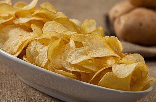 Potato Chips / Tin & Box ( Sour Cream ) || Available during Raya only.