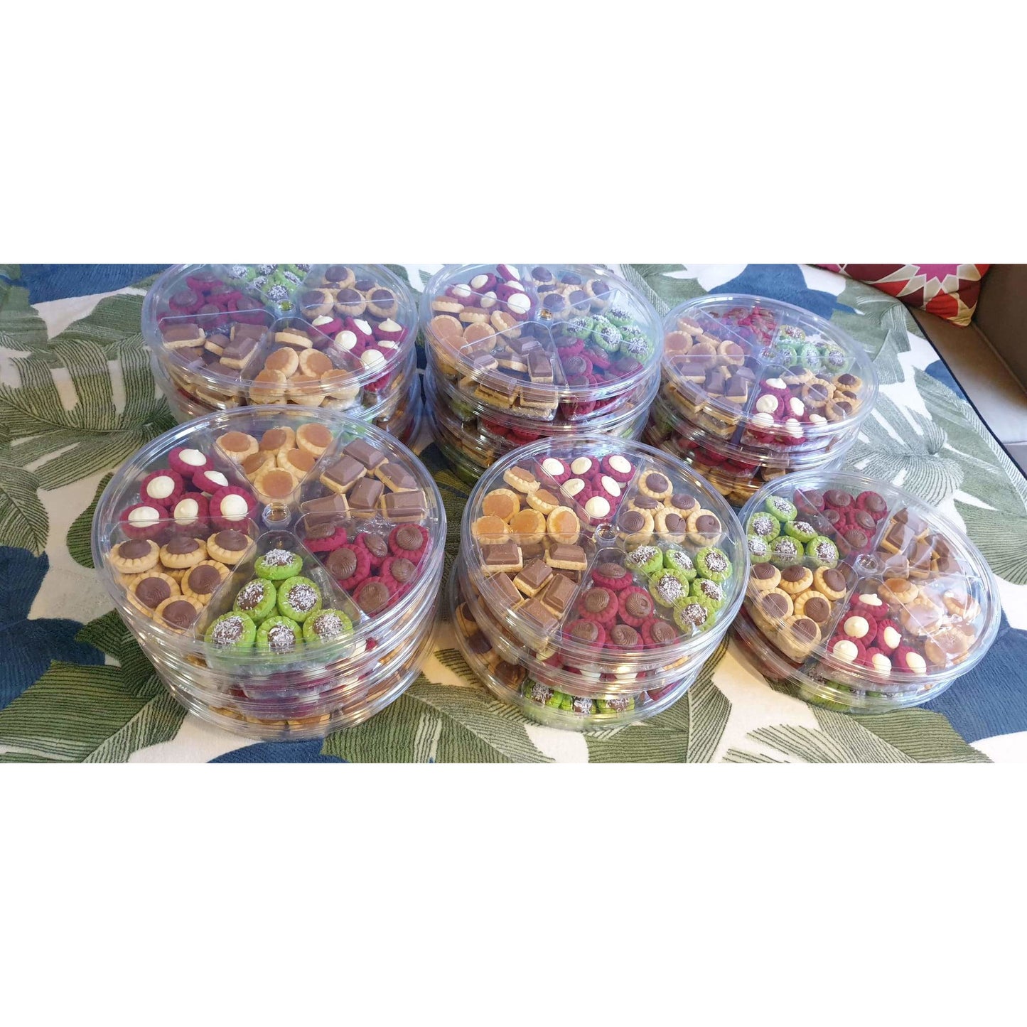 Festive Tarts Platter A / 72pcs || Available during Raya only - 2 platters