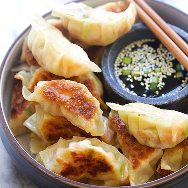 Frozen Seafood Gyoza / 20pcs