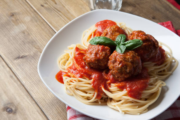 Spaghetti  Bolognese with  Beef  Ball ||  Individual  Packaging