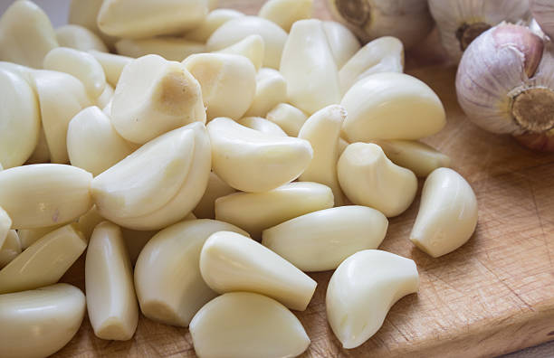 Peeled Garlic (Bawang Putih - Kopek) / 250g*