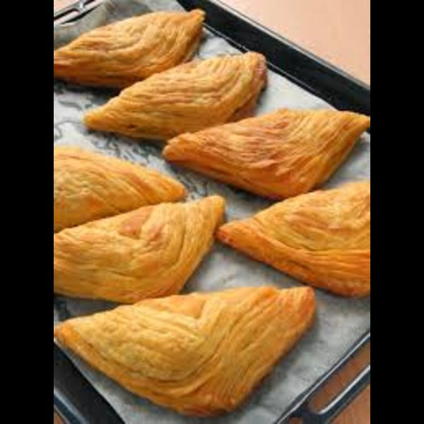 Frozen Indian Curry Puff (Beef Black Pepper) / Karipap Bai (Daging Lembu Lada Hitam)  |||  10pcs