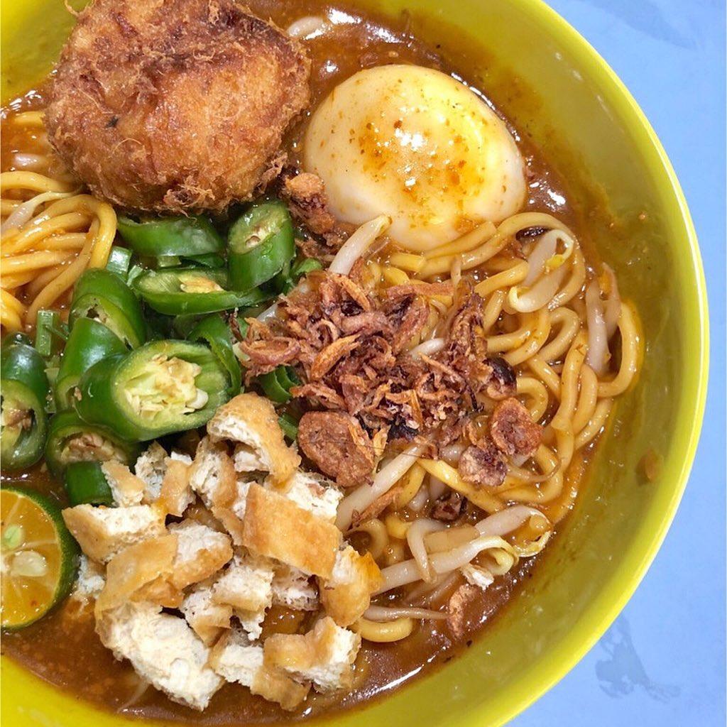 Mee  Rebus