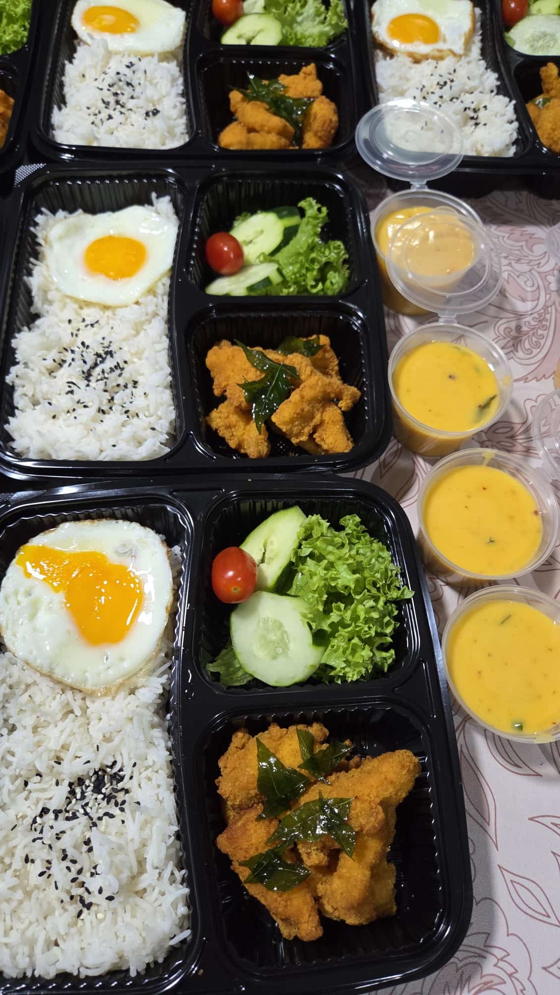Buttermilk Chicken with Rice | Serves 1 pax