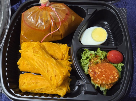 Roti Kirai Bento with Fresh Salad - Chicken Curry | Single Serving