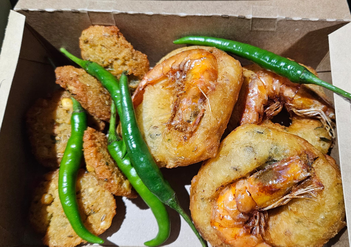 Set A ( Fried Mini Masala Vadai x 5pcs &  Fried Prawn Vadai x 3pcs )