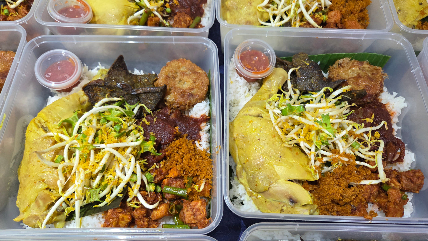 Nasi Ambeng - Ayam Lemak ( Chicken in Spicy Coconut Milk ) Single Serving