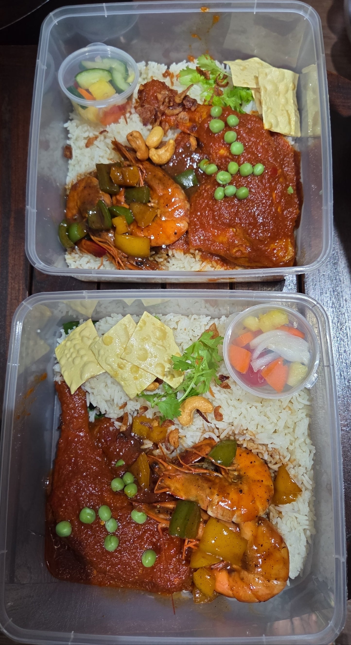 Nasi  Minyak  ||  Chicken ( All packed in 1  Container )