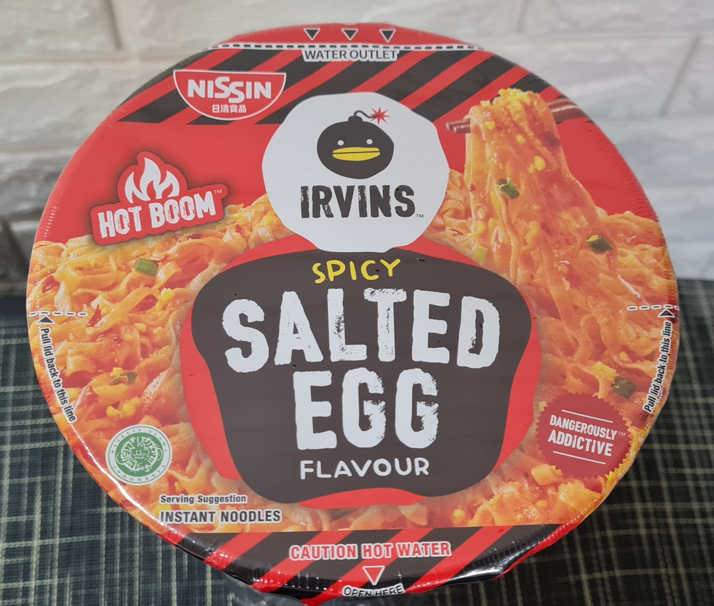 Nissin Irvins Instant Noodles - Salted Egg (Spicy)  ||  102g